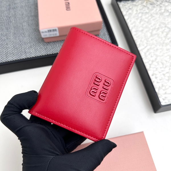 超激安ブランド財布偽物背面デザイン